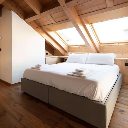 L'essenza - San Pietro 8a Valdisotto Lägenhet