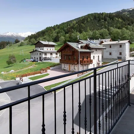 L'essenza - San Pietro 8a Valdisotto Apartamento *