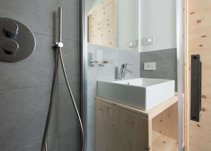 L'essenza - San Pietro 8a Valdisotto Apartment *